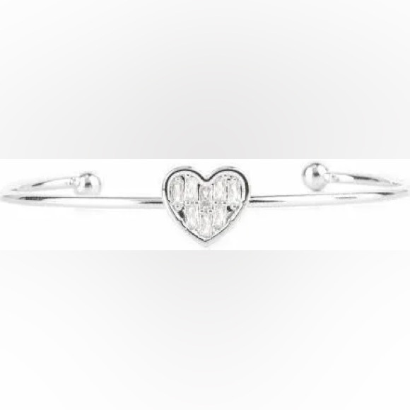 Jewelry - ❤️ SILVER HEART CUFF LINK BRACELET ❤️